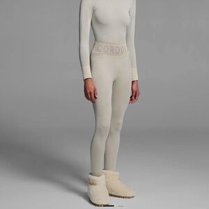 NWT Cordova Cream Ecru Base Layer Leggings